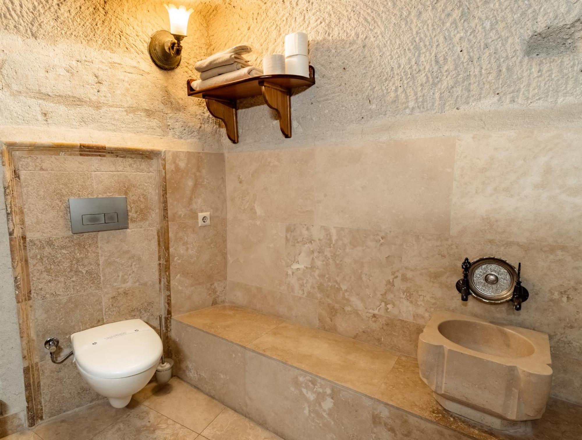 Amber Cave Suites Гьореме Екстериор снимка